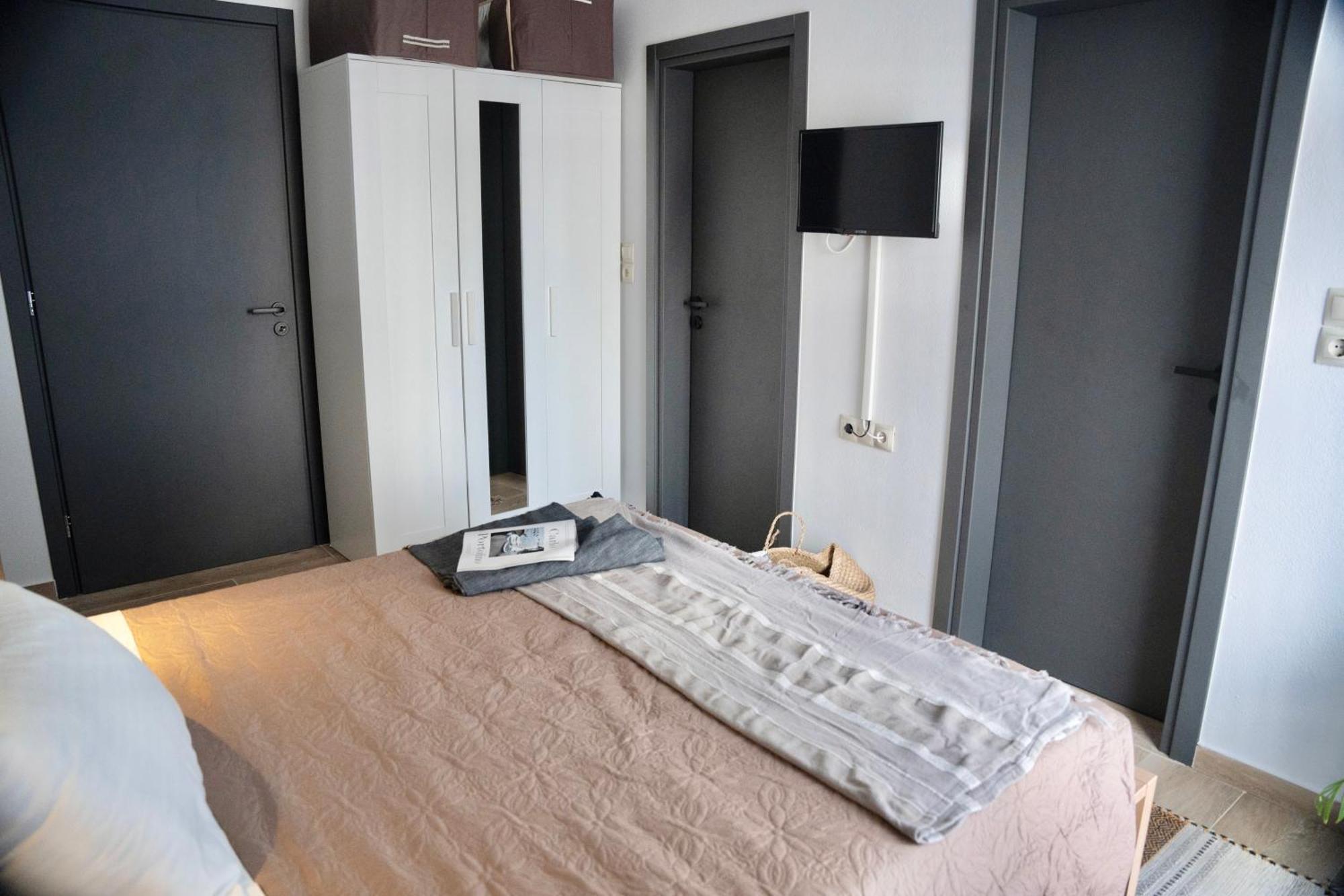 Exquisite 4-Bedroom Prestige Apartment Rhodes City Exterior foto